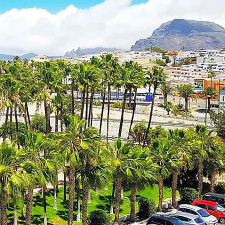 فندق Vinas Del Mar With Sea View 4*